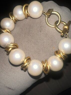 Anne Klein Chunky Pearl and Gold Bead Bracelet - vintage